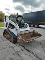 Продам фронтальний навантажувач Bobcat T190